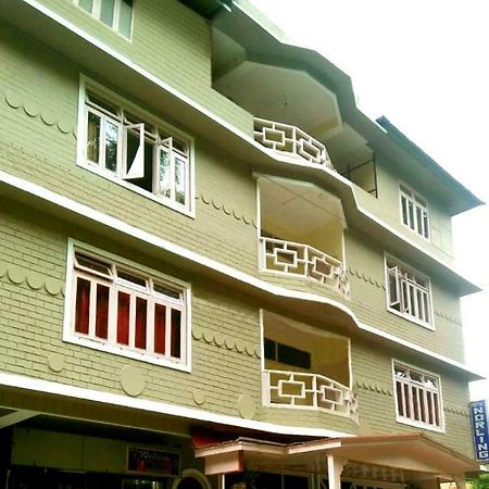 Norling Retreat Hotel Pelling Buitenkant foto